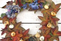 How to Turn a Dollar Store Vine into a Fall Wreath