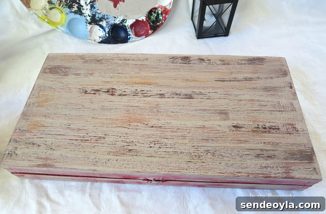 top of finished box, Seeing Red www.theboondocksblog.com