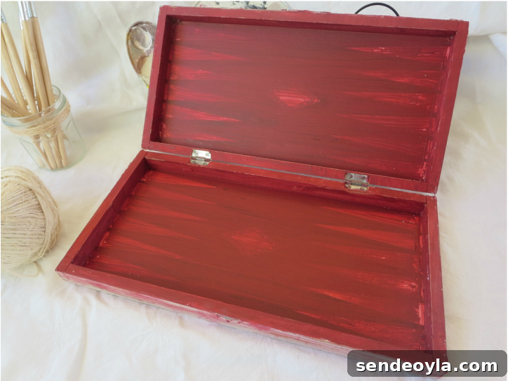 red acrylic paint on the inside, Seeing Red www.theboondocksblog.com