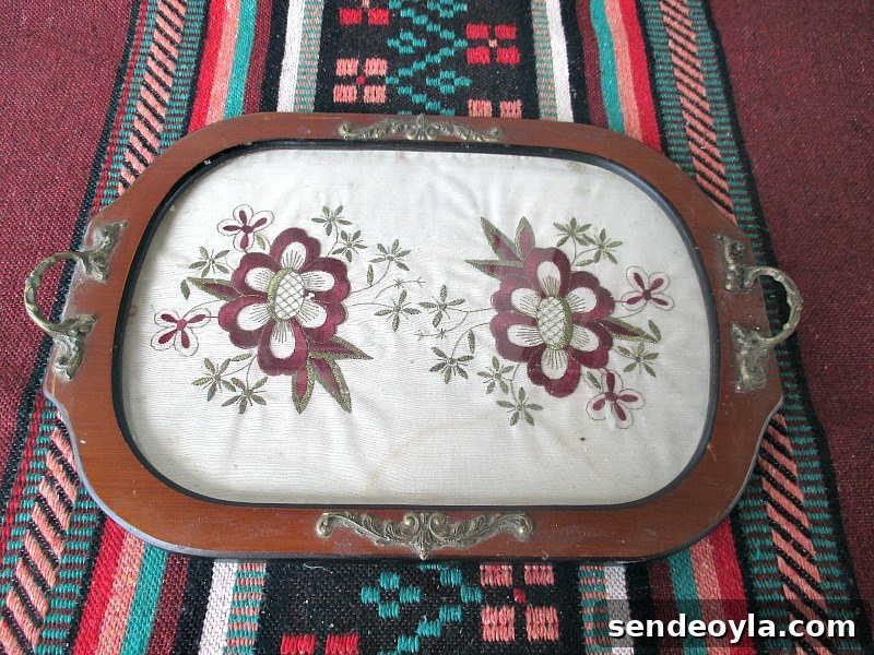 How to Upcycle a Vintage Serving Tray into a Stylish Home Accent 2 Before: dark faux wood rimmed serving tray with glass and embroidered cloth inside