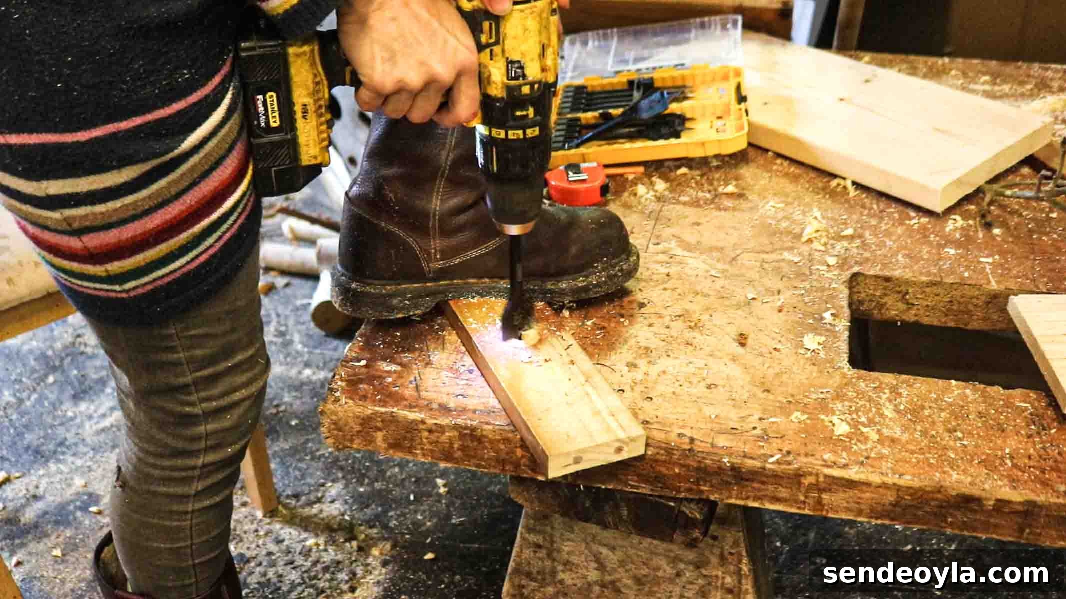 Wine caddy detail
