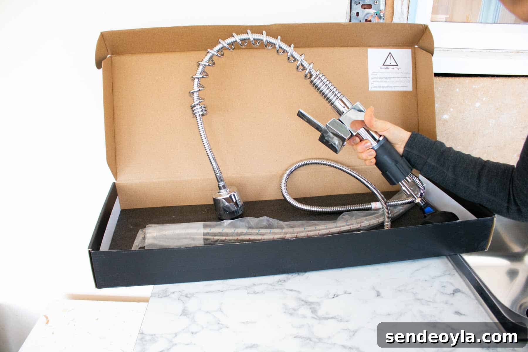 How to Install a Pull-Out Faucet with Speedfit Fittings 3 Vapsint Pull out tap in the box