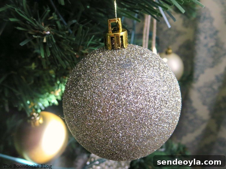 Glitter ornament ball