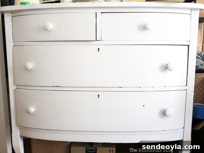 How to Make Furniture Shine with Crystal Dresser Knobs 2 Dresser before, How to Make your Dresser Sparkle with Age www.theboondocksblog.com
