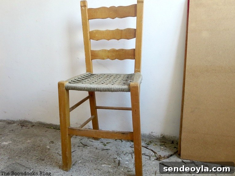 How to Paint Wooden Chairs in 3 Quick Steps 3 img 611 2
