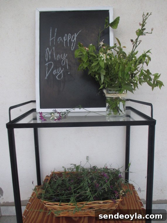 A rusty old Table Revived www.theboondocksblog.com