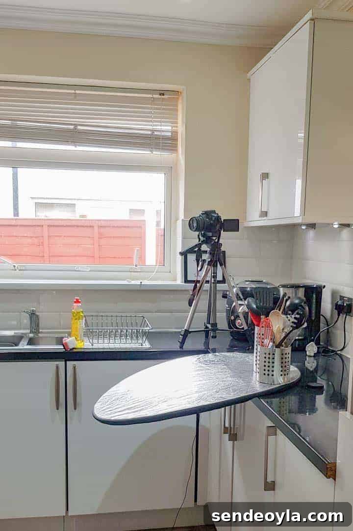 DIY Food Photography and Video: Essential Gear and Tips 14 reflector for food photography and video