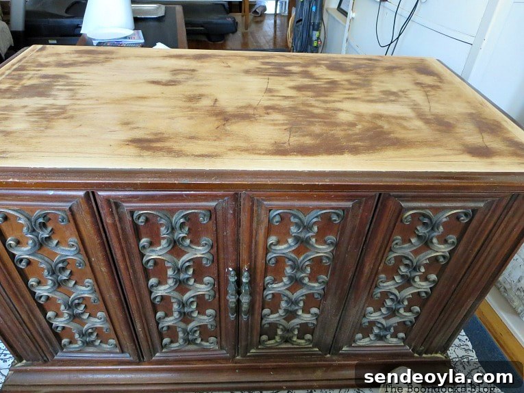 Paint and Restore a Vintage TV Cabinet: DIY Guide 6 wooden top of cabinet sanded, How to Revive a Vintage TV Cabinet www.theboondocksblog.com