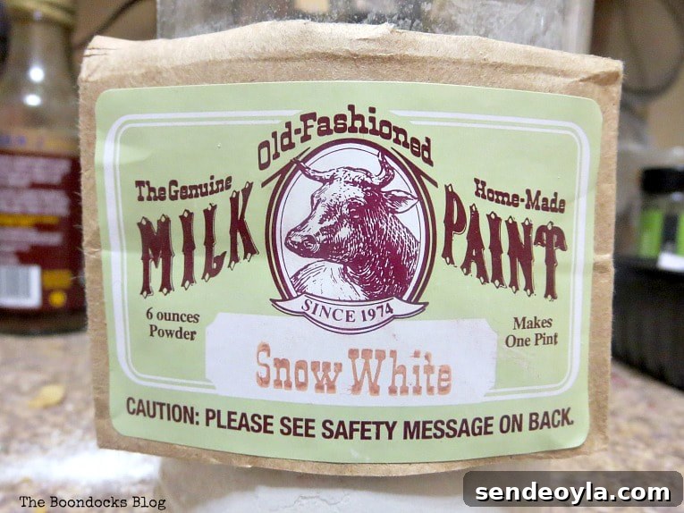 Old Fashioned Milk Paint in Snow White