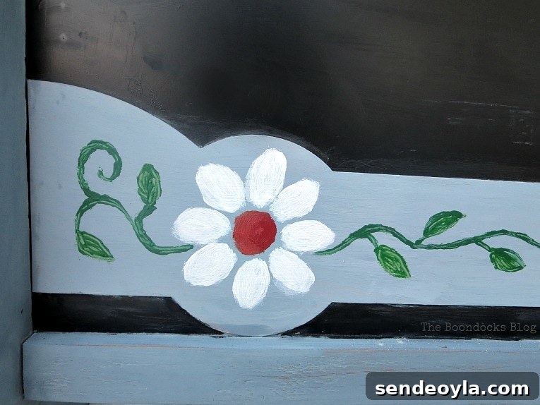 How to Upcycle a Vintage Chalkboard Stand 11 Flower on other side of the blackboard