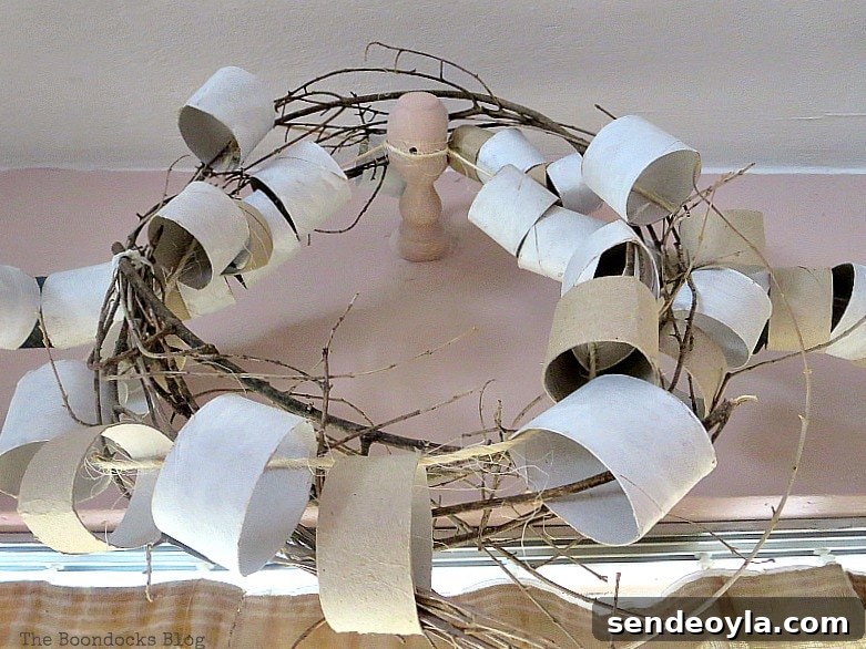 The paper roll wreath is a fail