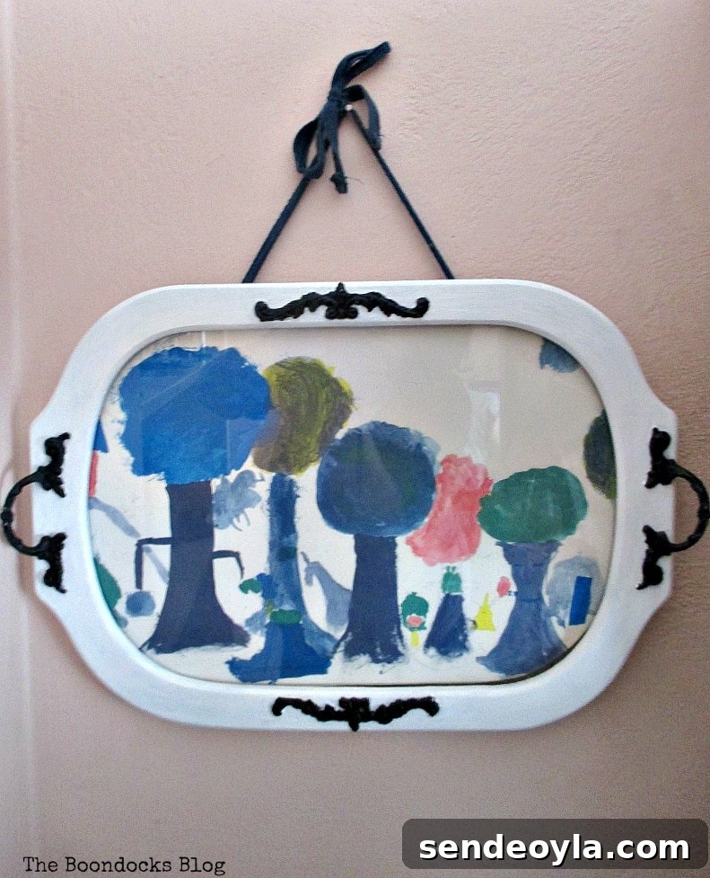 Tray turned into a frame
