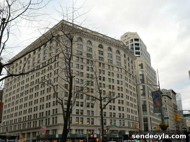 Guide to New York City's Most Iconic Buildings 11 Stone corner buidling, Buildings of New York www.theboondocksblog.com