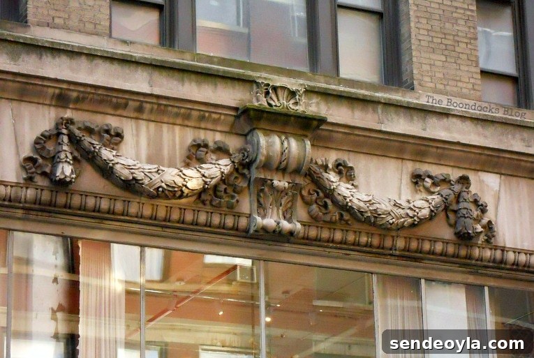 Guide to New York City's Most Iconic Buildings 26 fancy swags, Buildings of New York www.theboondocksblog.com