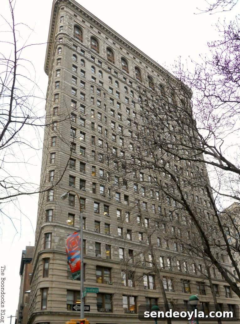 Guide to New York City's Most Iconic Buildings 10 The Flatiron building, Buildings of New York www.theboondocksblog.com