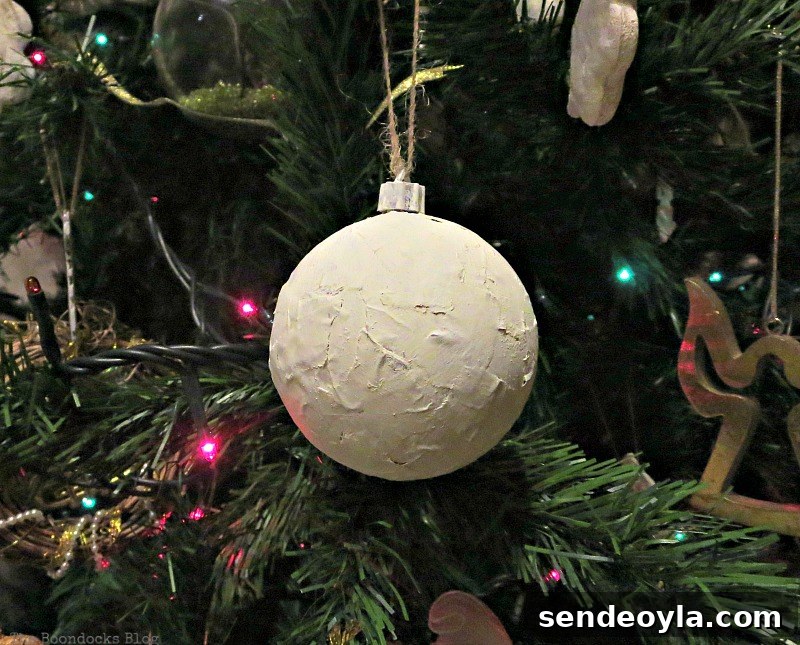 Creative DIY Ideas to Upcycle Your Christmas Tree 7 Beautiful texture of the globes
