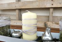 Green Christmas Centerpiece Ideas to Wrap Up the Holidays