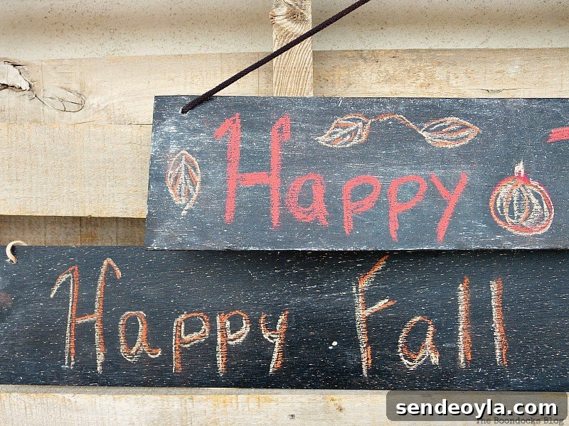 Detail of signs, Easy Chalkboard signs for the Holidays www.theboondocksblog.com