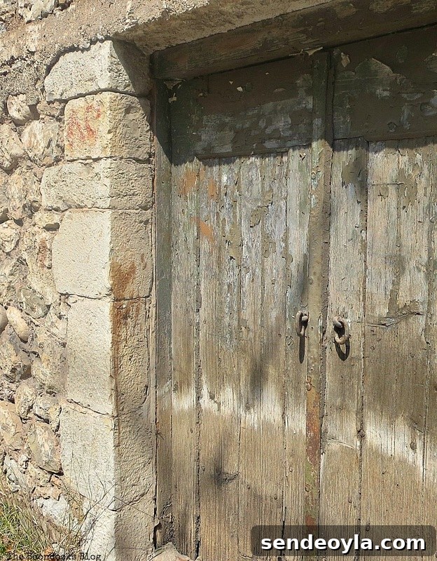 wooden door, Old Stone Buildings on the Waterfront www.theboondocksblog.com