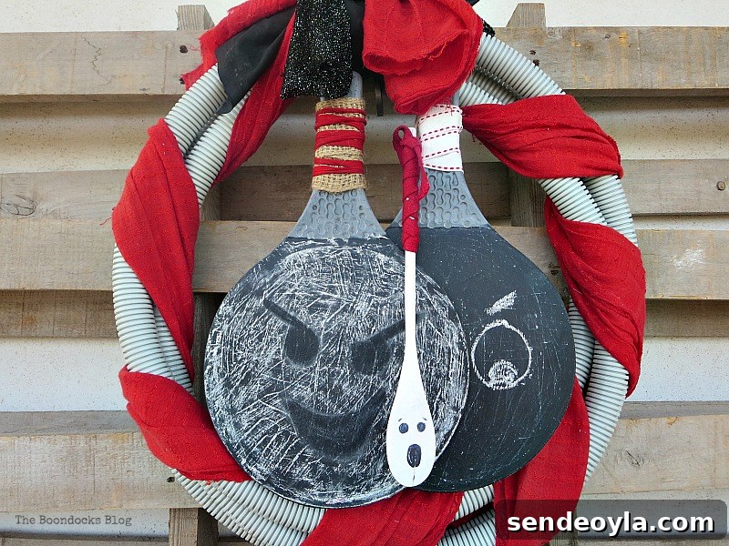 Hanging wreath, How to make a fun tube Halloween Wreath www.theboondocksblog.com