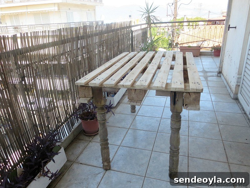 How to Build a Pallet Table with Reclaimed Wood Legs 7 The standing table, The Drunken Table and a Fall Vignette www.theboondocksblog.com