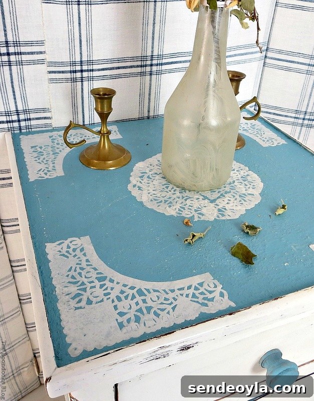 The top of the table with decoupage, The Doily Top Side Table www.theboondocksblog.com