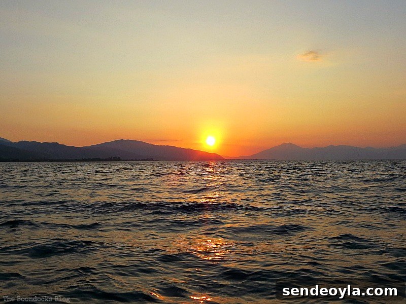 8:30 pm sunset, A Boat Ride into the Sunset www.theboondocksblog.com
