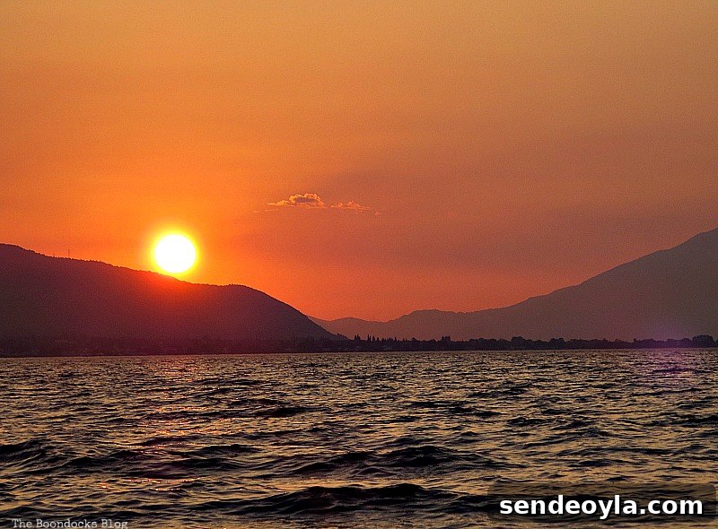 Sunset, A Boat Ride into the Sunset www.theboondocksblog.com