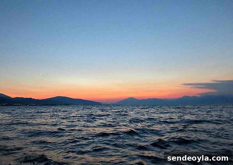 Intense color of the sunset, A Boat Ride into the Sunset www.theboondocksblog.com