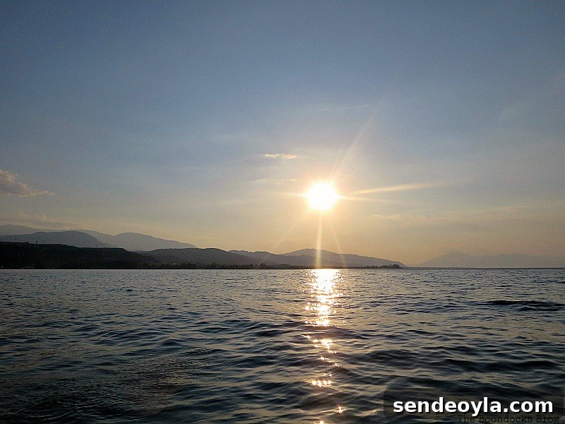 The sunset at 7:30, A Boat Ride into the Sunset www.theboondocksblog.com