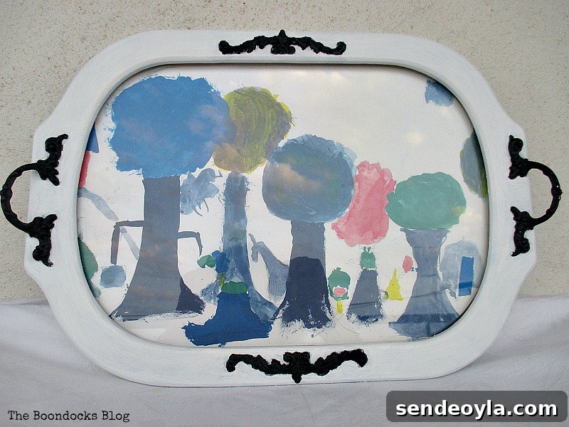 20 Creative DIY Mother's Day Gifts Mom Will Love 18 A tray becomes a frame