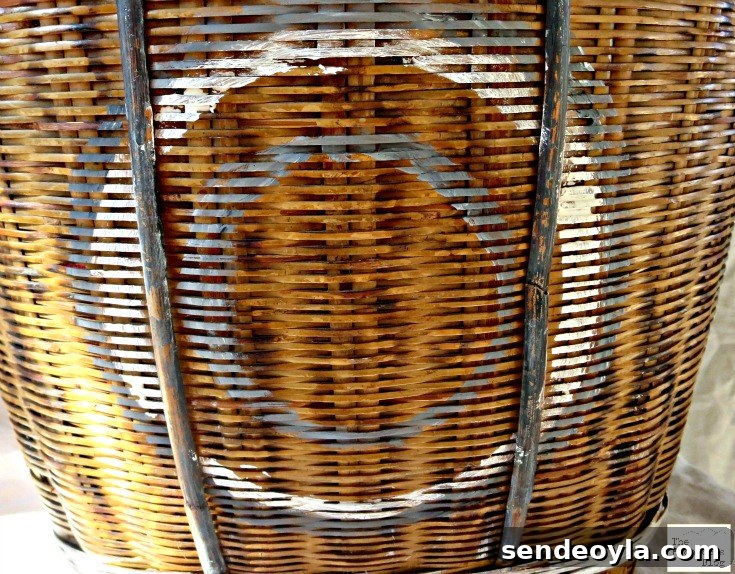 Circles drawn in cener of basket, A basket for my Snugglies - The Boondocks Blog
