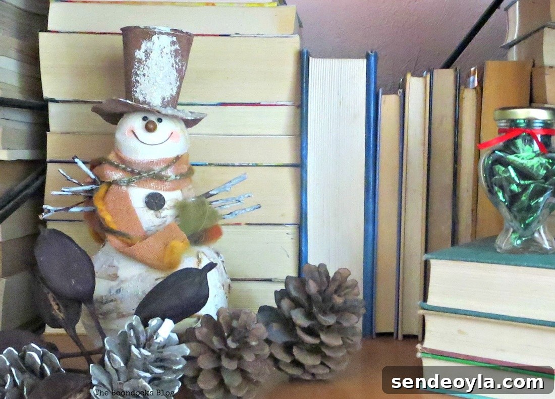 Snowman in Wall Unit, Home for Christmas Blog Hop - The Boondocks Blog