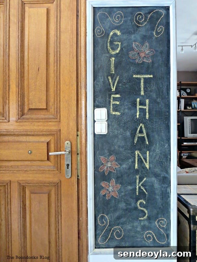  Blackboard wall with frame, Seeing black www.theboondocksblog.com